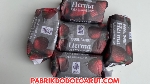 Dodol Garut Rasa Stroberi: Segar dan Manis Alami